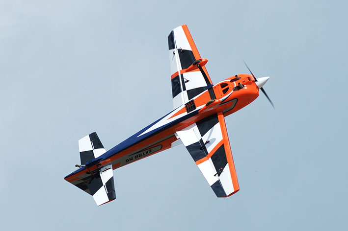 BH197 - EXTRA NG 2667mm 105'' 120cc ARF - Image 8