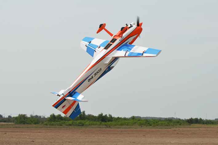 BH202 - EDGE 540 V3 2642mm 104'' 120CC ARF - Image 9